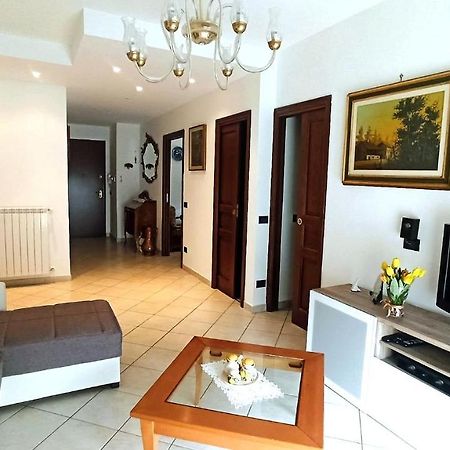 Ferienwohnung Il Tulipano San Bartolomeo Al Mare Exterior foto