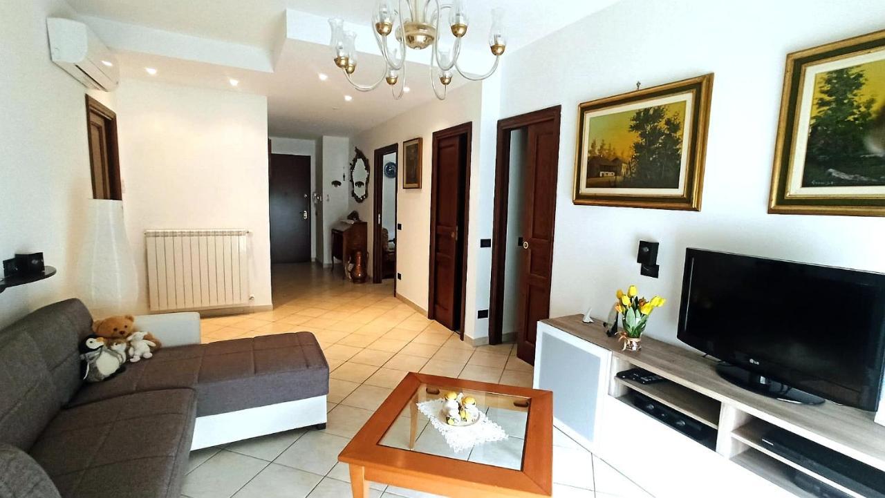 Ferienwohnung Il Tulipano San Bartolomeo Al Mare Exterior foto