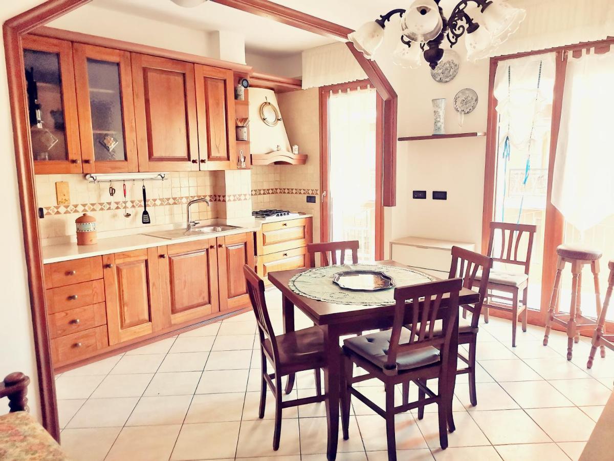 Ferienwohnung Il Tulipano San Bartolomeo Al Mare Exterior foto