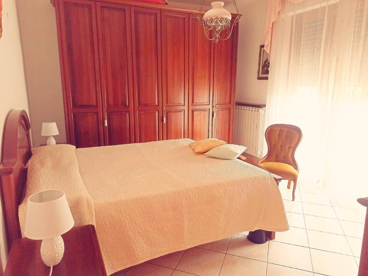 Ferienwohnung Il Tulipano San Bartolomeo Al Mare Exterior foto