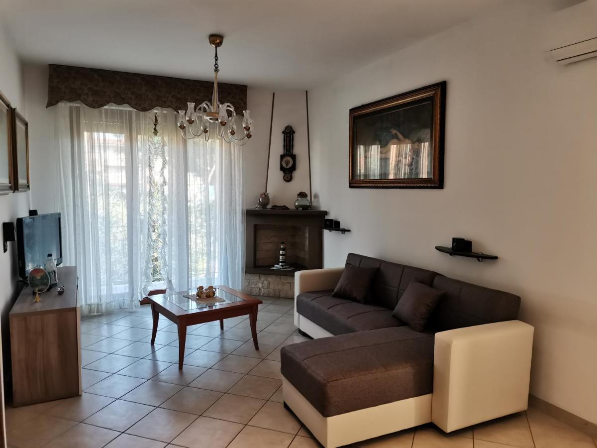 Ferienwohnung Il Tulipano San Bartolomeo Al Mare Exterior foto