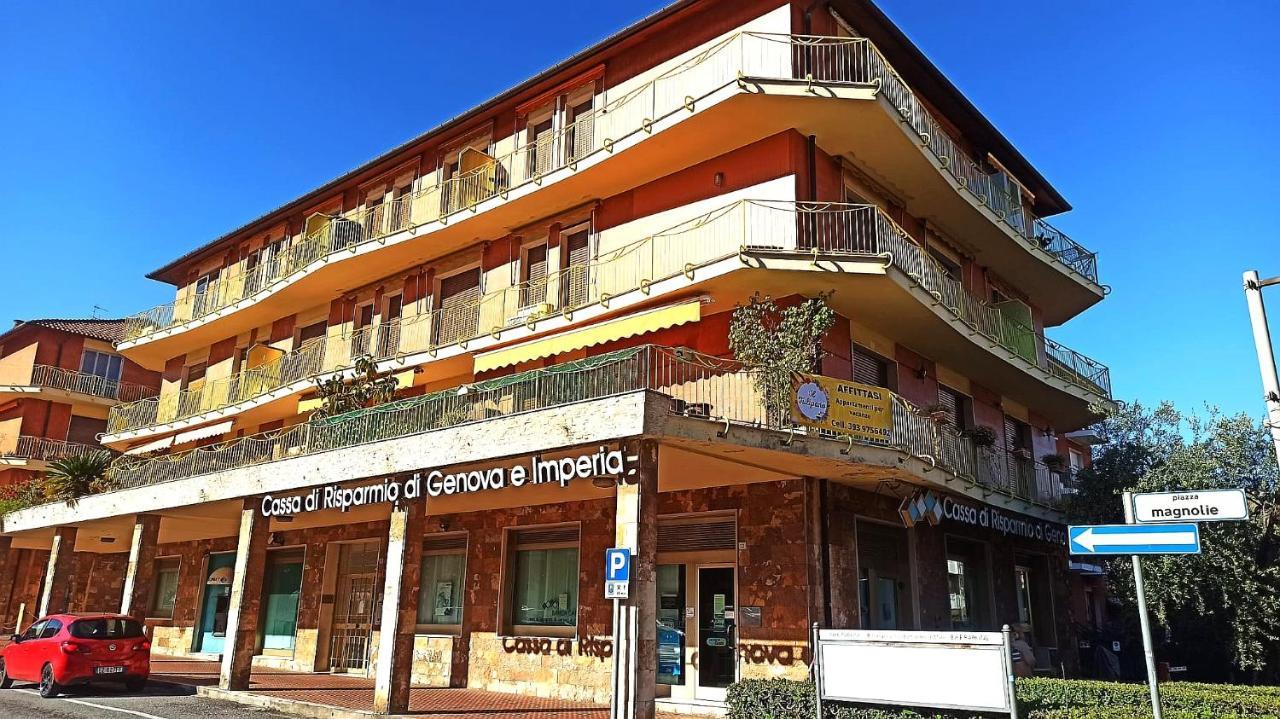 Ferienwohnung Il Tulipano San Bartolomeo Al Mare Exterior foto